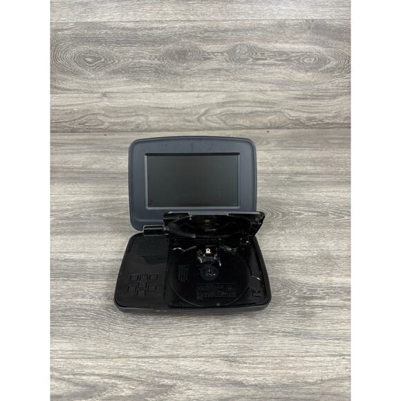 RCA DRC99371EB Portable DVD, CD and JPG Player w/ Charger Needs New Battery - Picture 2 of 7